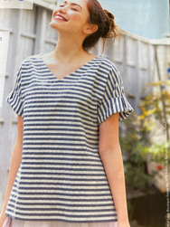 Top en jersey manches courtes avec pattes de boutonnage